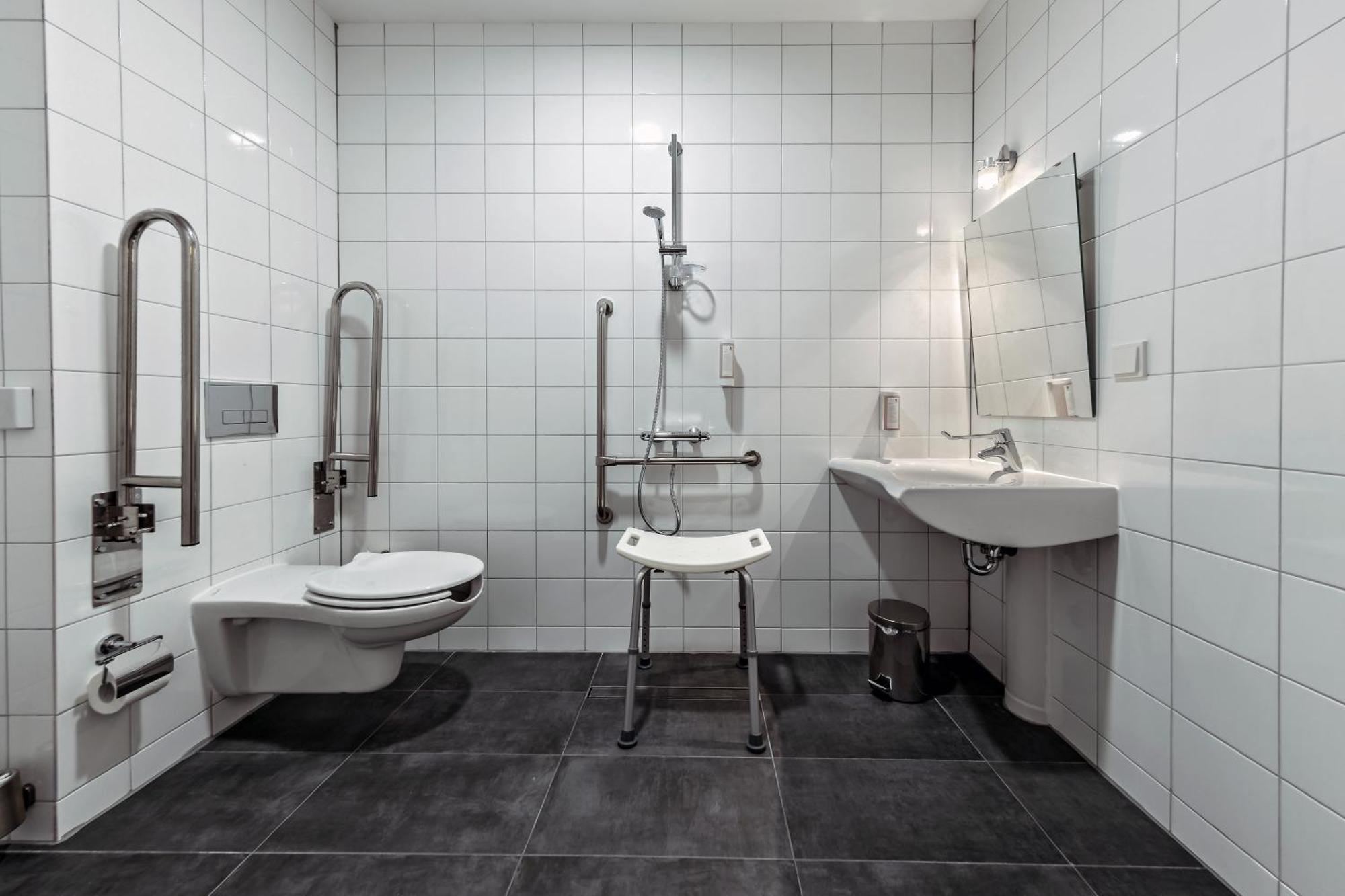 Augustus Hotel Bernkastel - Comfortable Budget Hotel Bagian luar foto